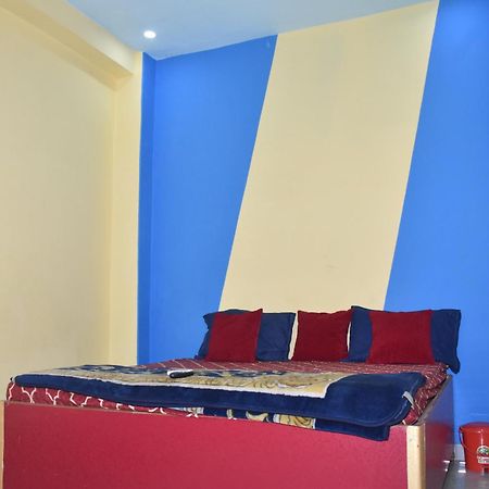 Veda'S Grand P.G Hotel พาราณสี ภายนอก รูปภาพ